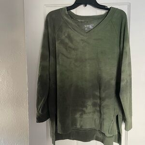 Terra & Sky Olive Green Pullover